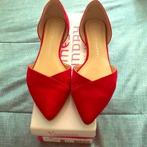 Red point toe flats
